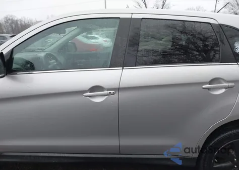 2015 Mitsubishi Outlander Sport Se z USA, uszkodzony, nr VIN 4A4AR4AU2FE045948